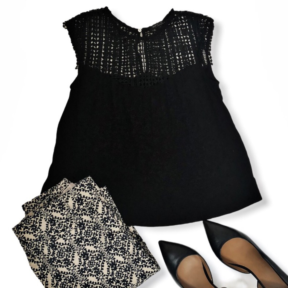 Romeo + Juliet Boho Top Lace Black Sleeveless Blouse